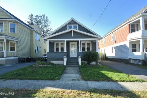 1470 Nott St, Schenectady, NY 12308
