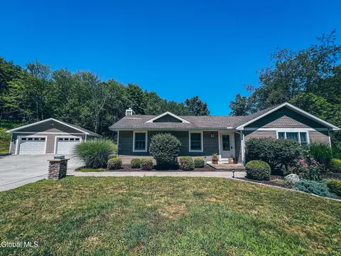 181 Miller Rd, Castleton On Hudson, NY 12033