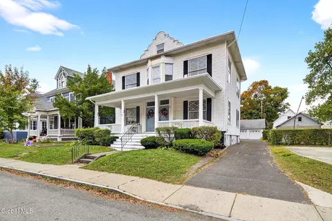 6 Hawthorne Ave, Troy, NY 12180