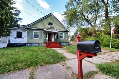 10 Krull St, Amsterdam, NY 12010