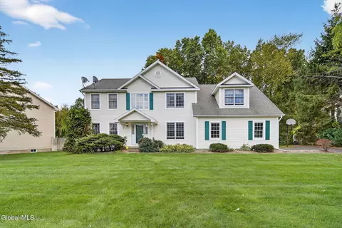 31 Torrey Pnes, Clifton Park, NY 12065
