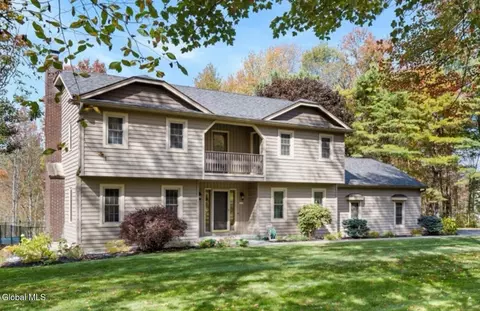 4 Terrace Rd, Queensbury, NY 12804