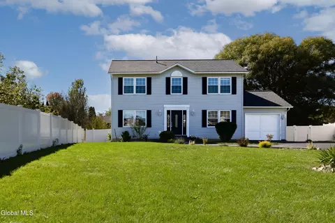 22 Windrose Way, Watervliet, NY 12189