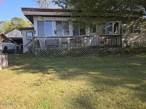 179 Lake Rd, Ballston Lake, NY 12019