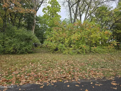 229 231r Ridge St, Glens Falls, NY 12801