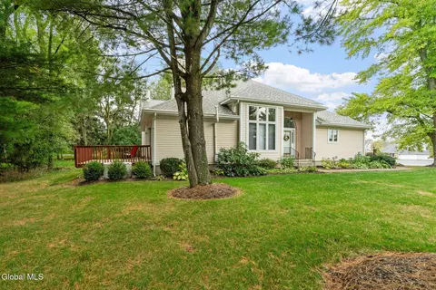 2500 E Nott St, Schenectady, NY 12309 photo 3