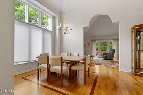 2500 E Nott St, Schenectady, NY 12309 photo 8