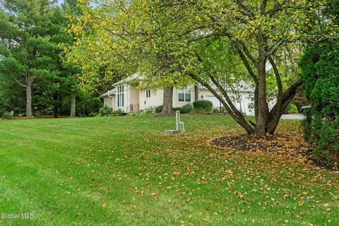 2500 E Nott St, Schenectady, NY 12309 photo 59