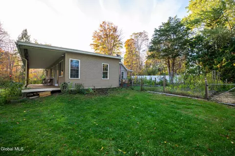 Exterior - 261 Old Post Rd, Ballston Spa, NY 12020 photo 6 of 19