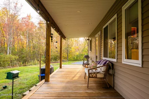 Exterior - 261 Old Post Rd, Ballston Spa, NY 12020 photo 13 of 19
