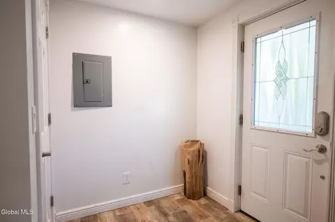 Entry Way - 261 Old Post Rd, Ballston Spa, NY 12020 photo 2 of 2