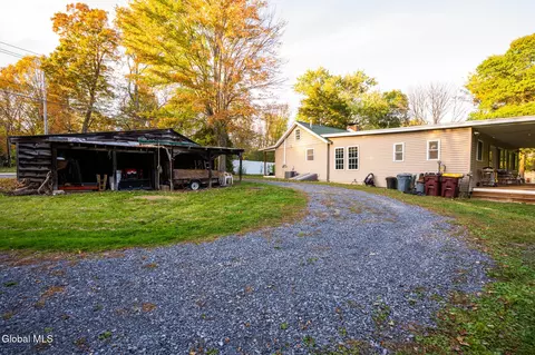 Exterior - 261 Old Post Rd, Ballston Spa, NY 12020 photo 12 of 19