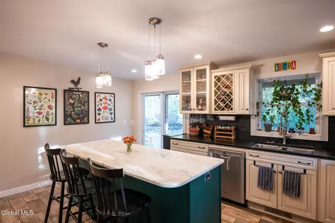 Kitchen - 261 Old Post Rd, Ballston Spa, NY 12020 photo 4 of 4