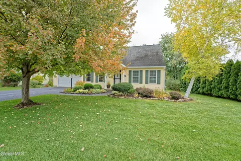 242 Brandle Rd, Altamont, NY 12009