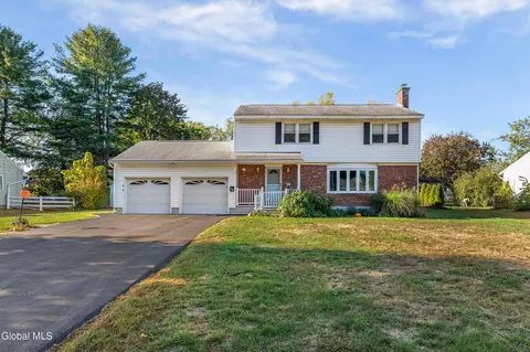 7 Gladwish Ave, Albany, NY 12203