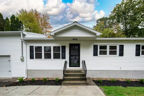 58 Fisler Ave, Schenectady, NY 12304