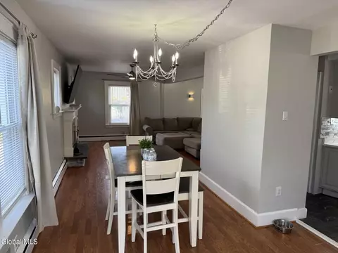 Dining - 426 Anthony St, Schenectady, NY 12308 photo 2 of 2