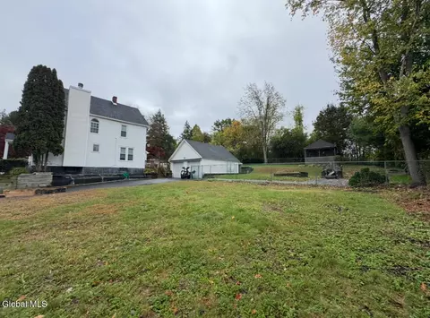Exterior - 426 Anthony St, Schenectady, NY 12308 photo 14 of 18