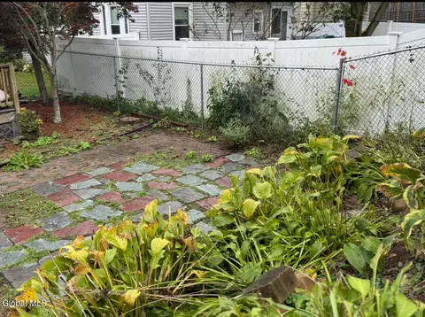 Exterior - 426 Anthony St, Schenectady, NY 12308 photo 15 of 18