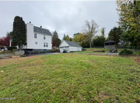 Exterior - 426 Anthony St, Schenectady, NY 12308 photo 3 of 18