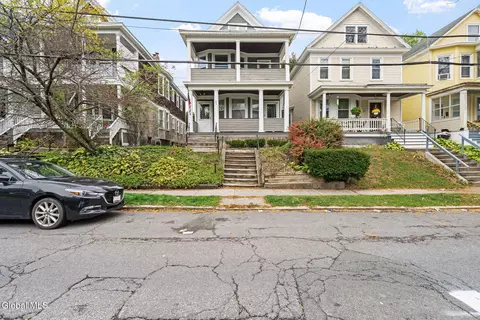 685 Myrtle Ave, Albany, NY 12208