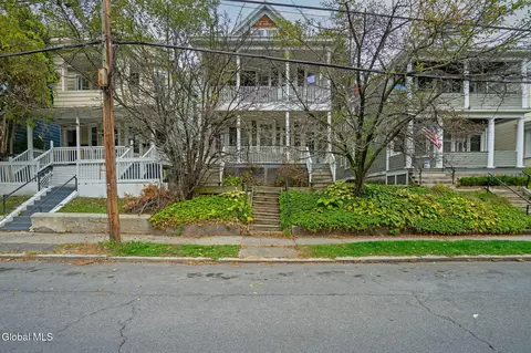 687 Myrtle Ave, Albany, NY 12208
