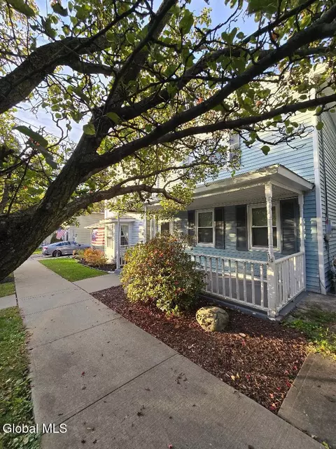 145 3rd Ave, Rensselaer, NY 12144