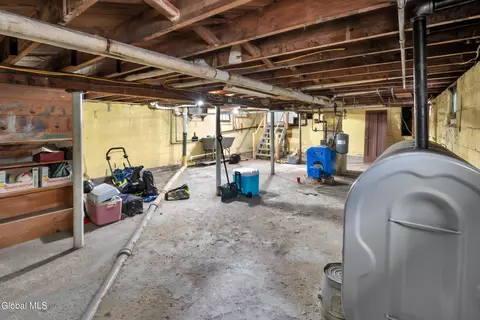 1327 Dewitt St, Schenectady, NY 12303 photo 35