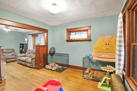 1327 Dewitt St, Schenectady, NY 12303 photo 9