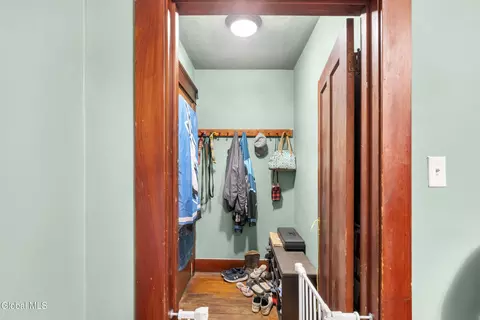 1327 Dewitt St, Schenectady, NY 12303 photo 8