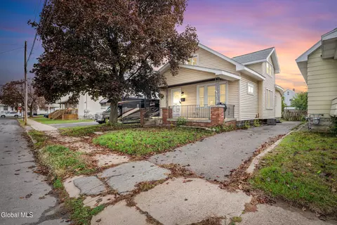 1327 Dewitt St, Schenectady, NY 12303