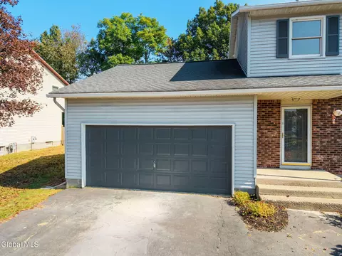 217 Shereen Ct, Schenectady, NY 12304 photo 39