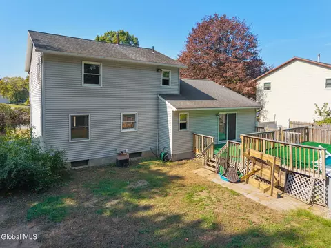 217 Shereen Ct, Schenectady, NY 12304 photo 45