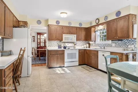 6 Hadel Rd, Glenville, NY 12302 photo 19