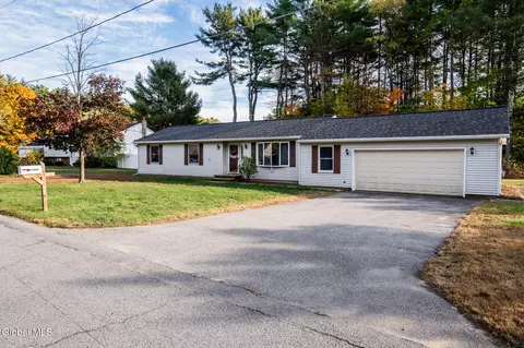 49 Bronk Dr, Queensbury, NY 12804