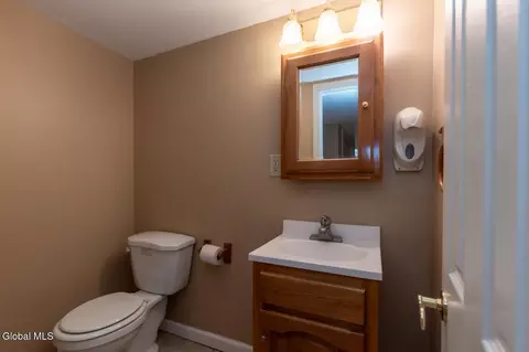 Bath - 903 8th Ave, Troy, NY 12182 photo 4 of 4