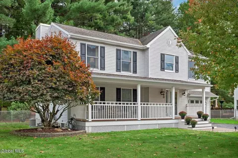 560 Victory Cir, Ballston Spa, NY 12020