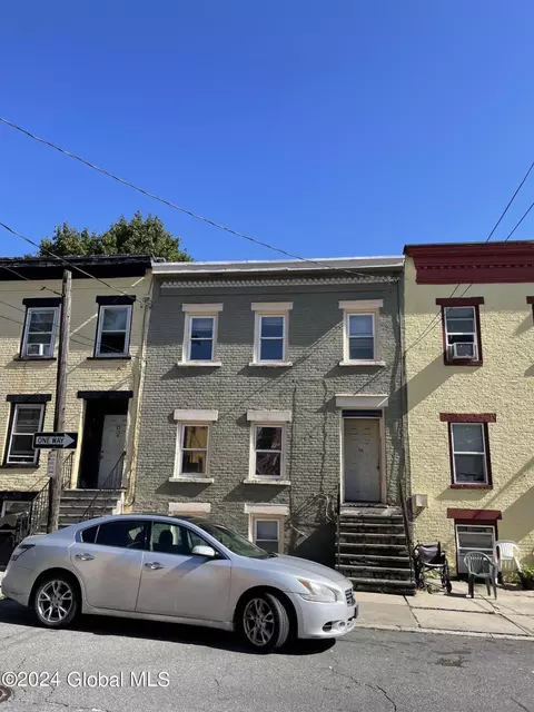 64 Clinton St, Albany, NY 12202