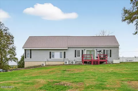 139 Hunt Rd, Buskirk, NY 12028