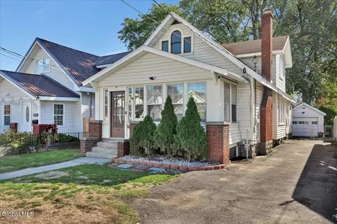 918 Altamont Ave, Schenectady, NY 12303