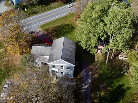 View/Area - 44 Greenfield Ln, Hampton, NY 12837 photo 3 of 5