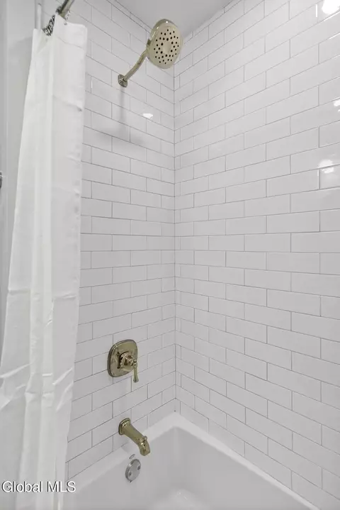 35 Witbeck Dr, Glenville, NY 12302 photo 19