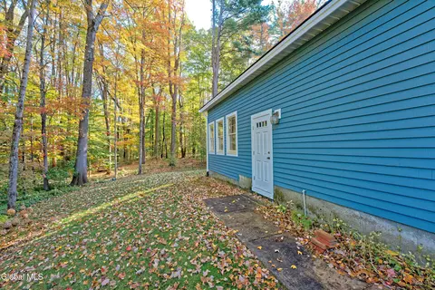 Exterior - 13 Cobble Hill Dr, Gansevoort, NY 12831 photo 15 of 15