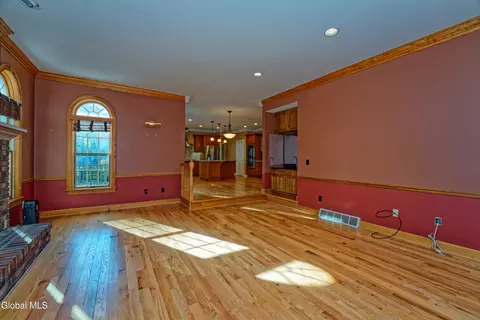 Living - 13 Cobble Hill Dr, Gansevoort, NY 12831 photo 6 of 8