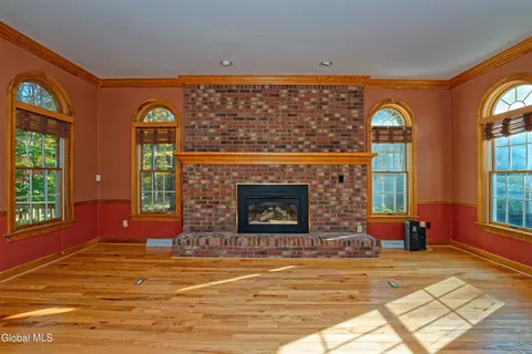 Living - 13 Cobble Hill Dr, Gansevoort, NY 12831 photo 8 of 8