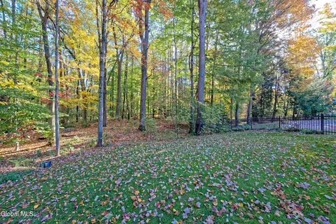 Exterior - 13 Cobble Hill Dr, Gansevoort, NY 12831 photo 4 of 15