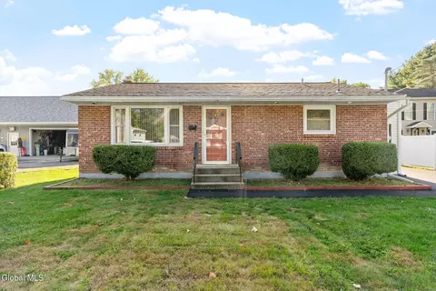 5 New Hampshire Ave, Rensselaer, NY 12144