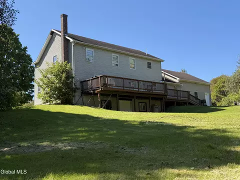 1068 Wicker St, Ticonderoga, NY 12883