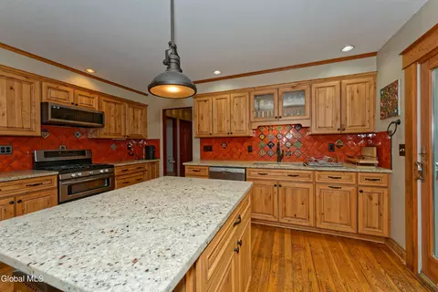 2525 Antonia Dr, Schenectady, NY 12309 photo 15