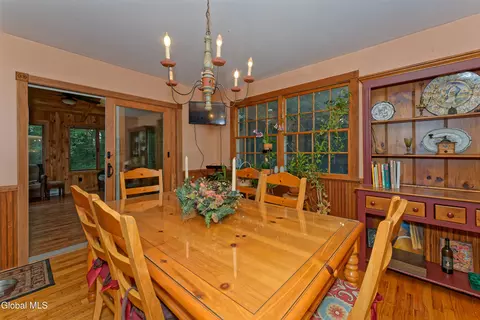 2525 Antonia Dr, Schenectady, NY 12309 photo 11